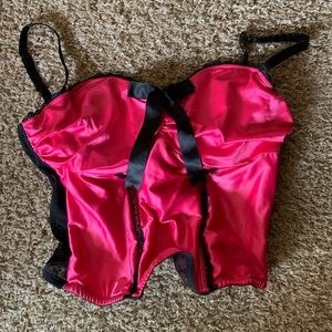 LB Women’s hard to find push up cincher BRA